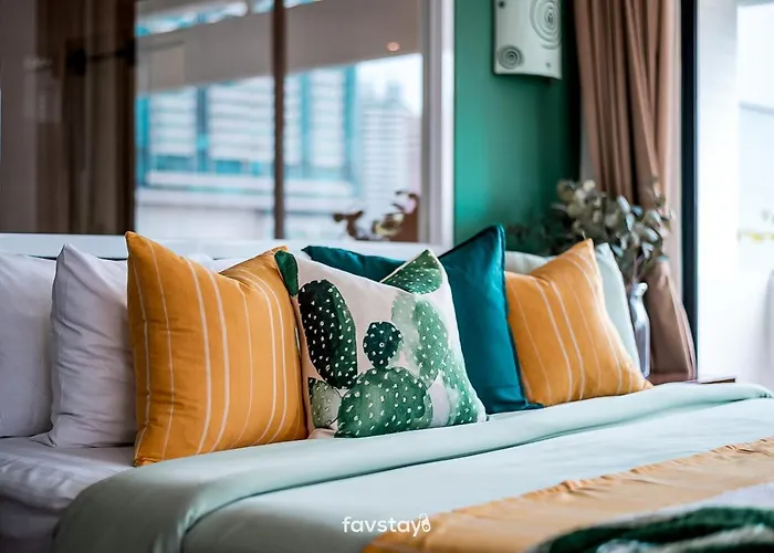 Mermaid Suites & 4* 방콕