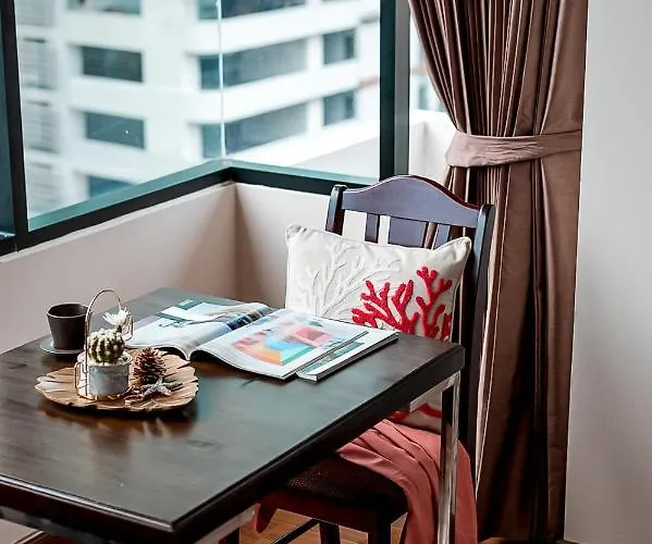 Mermaid Suites & 호텔 방콕